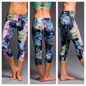 Onzie | Capri legging | XS
